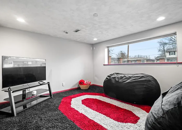 Luxury 3br With Pool, Gym & Full Backyard Columbus