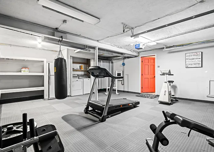 Luxury 3br With Pool, Gym & Full Backyard * Columbus