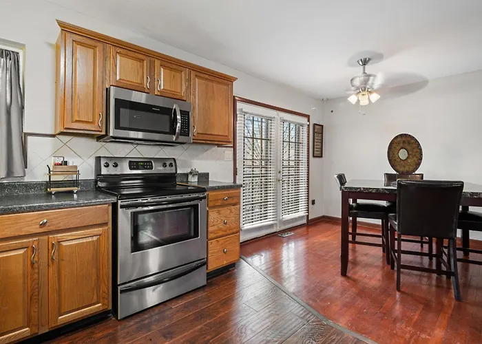 Luxury 3br With Pool, Gym & Full Backyard Holiday home